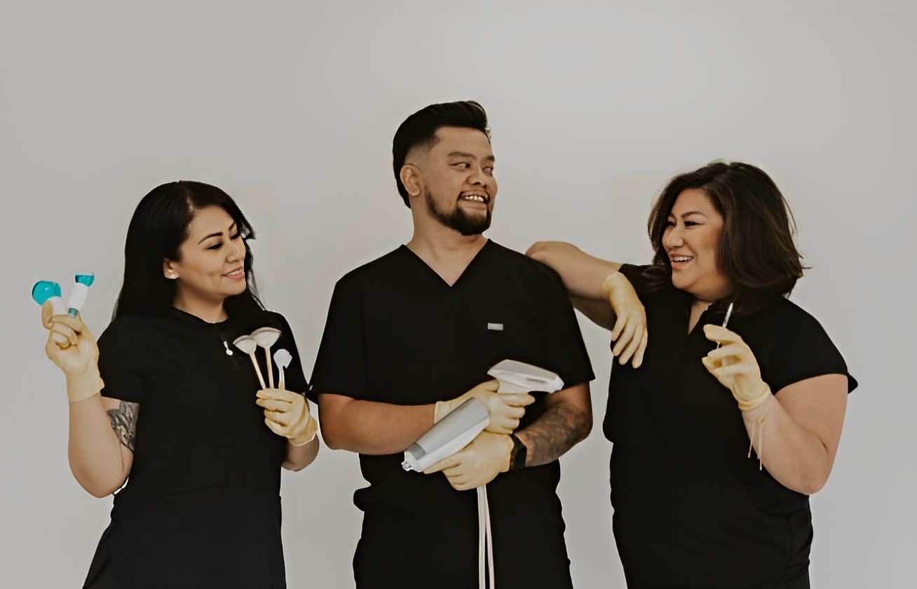 staff img@1.2x (1)